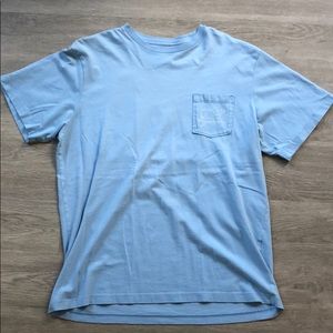Men’s vineyard Vines T-shirt
